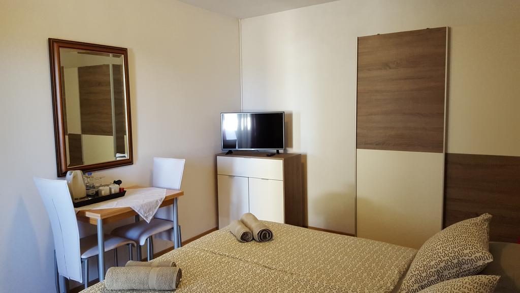 Guest House Jole Rovinj Extérieur photo